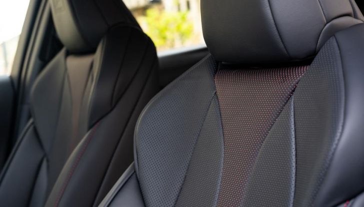 Lexus UX 300h: il crossover si aggiorna con l’arrivo del model year 2024 - Foto 119 di 136