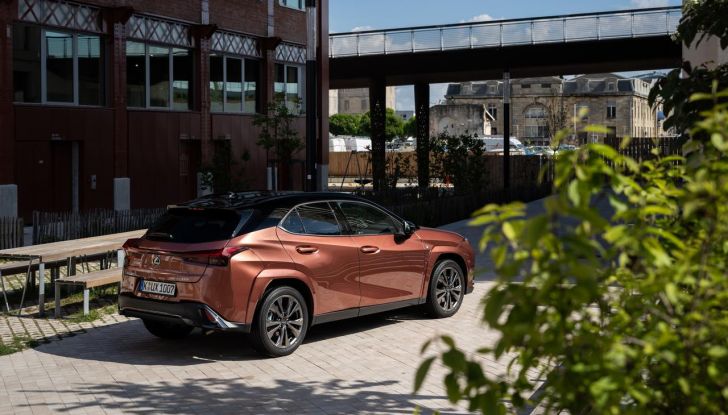 Lexus UX 300h: il crossover si aggiorna con l’arrivo del model year 2024 - Foto 59 di 136