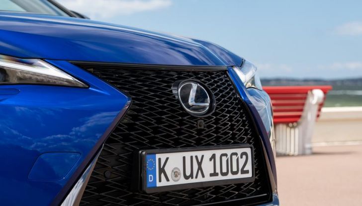 Lexus UX 300h: il crossover si aggiorna con l’arrivo del model year 2024 - Foto 52 di 136