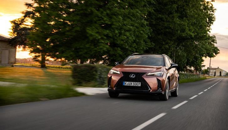 Lexus UX 300h: il crossover si aggiorna con l’arrivo del model year 2024 - Foto 75 di 136