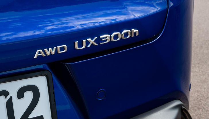 Lexus UX 300h: il crossover si aggiorna con l’arrivo del model year 2024 - Foto 42 di 136