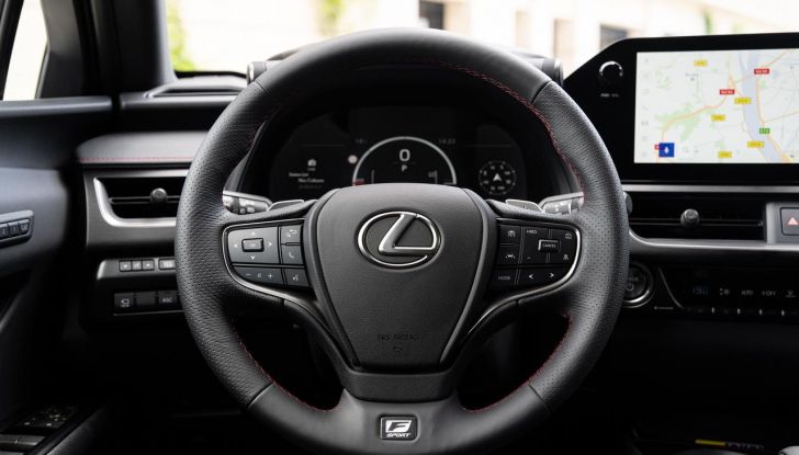 Lexus UX 300h: il crossover si aggiorna con l’arrivo del model year 2024 - Foto 30 di 136