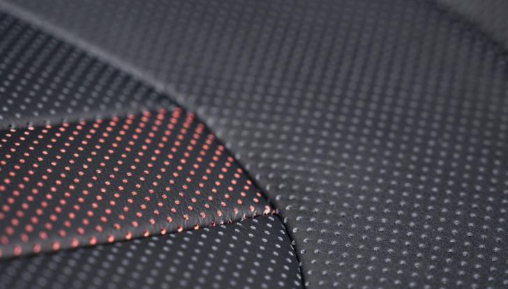 Lexus UX 300h: il crossover si aggiorna con l’arrivo del model year 2024 - Foto 121 di 136