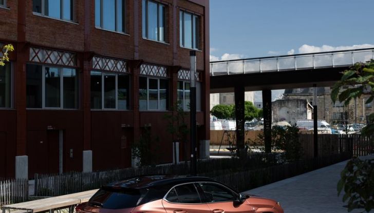 Lexus UX 300h: il crossover si aggiorna con l’arrivo del model year 2024 - Foto 58 di 136