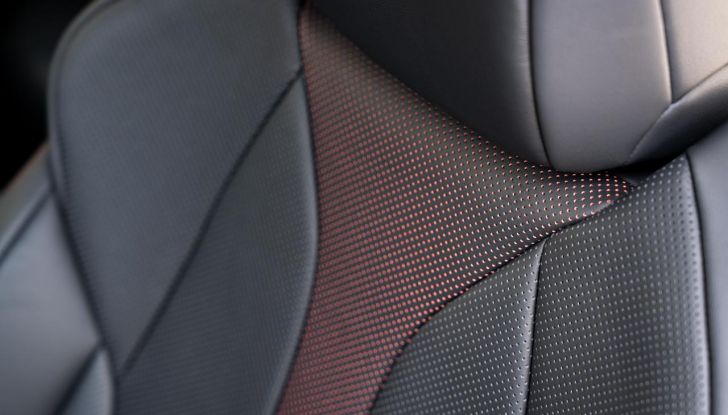 Lexus UX 300h: il crossover si aggiorna con l’arrivo del model year 2024 - Foto 122 di 136