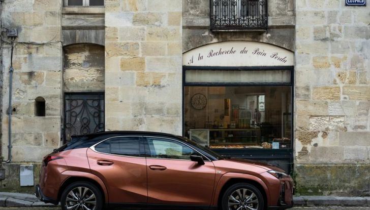 Lexus UX 300h: il crossover si aggiorna con l’arrivo del model year 2024 - Foto 93 di 136