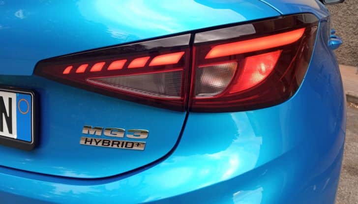 MG3 Hybrid+ prova su strada, prezzi e prestazioni - Foto 11 di 17