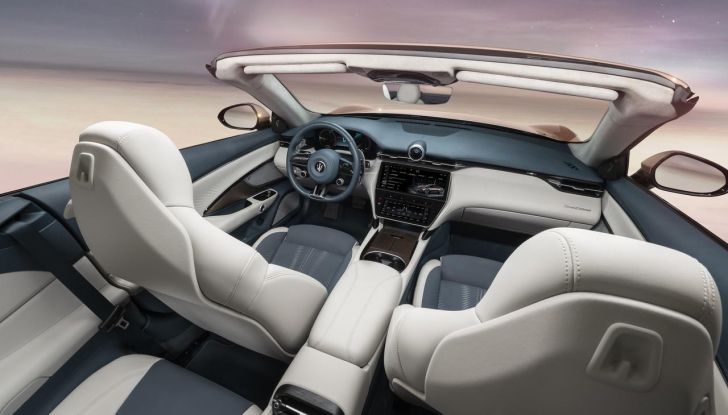 Maserati GranCabrio Folgore: caratteristiche, design, abitacolo, motore, prestazioni e autonomia - Foto 39 di 61