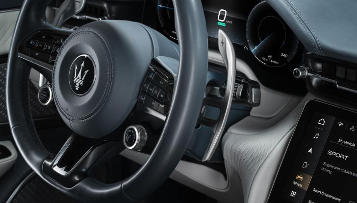 Maserati GranCabrio Folgore: caratteristiche, design, abitacolo, motore, prestazioni e autonomia - Foto 37 di 61