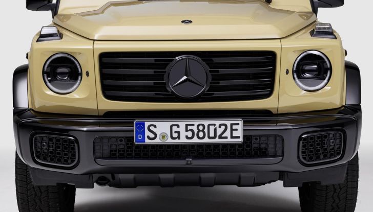 Mercedes Classe G elettrico: caratteristiche, design, abitacolo, motori, autonomia e prezzi - Foto 119 di 120