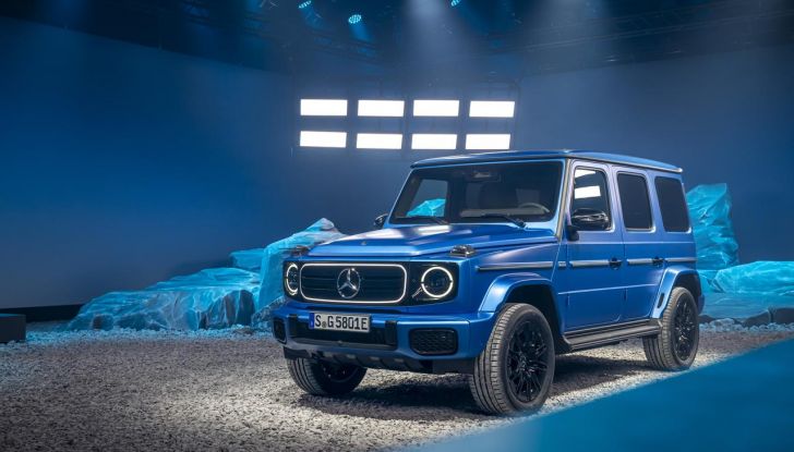 Mercedes Classe G elettrico: caratteristiche, design, abitacolo, motori, autonomia e prezzi - Foto 69 di 120