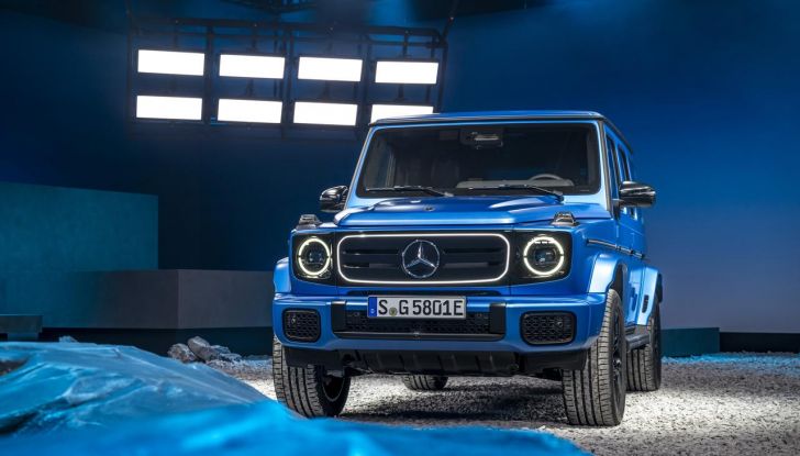 Mercedes Classe G elettrico: caratteristiche, design, abitacolo, motori, autonomia e prezzi - Foto 65 di 120