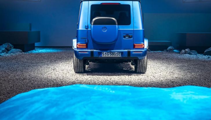 Mercedes Classe G elettrico: caratteristiche, design, abitacolo, motori, autonomia e prezzi - Foto 74 di 120