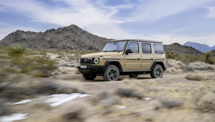 Mercedes Classe G elettrico: caratteristiche, design, abitacolo, motori, autonomia e prezzi - Foto 35 di 120