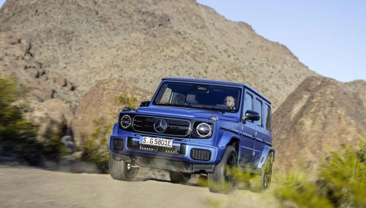 Mercedes Classe G elettrico: caratteristiche, design, abitacolo, motori, autonomia e prezzi - Foto 8 di 120