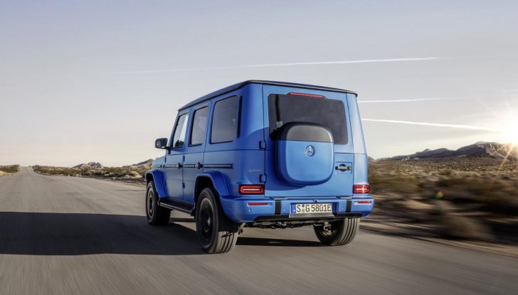 Mercedes Classe G elettrico: caratteristiche, design, abitacolo, motori, autonomia e prezzi - Foto 5 di 120