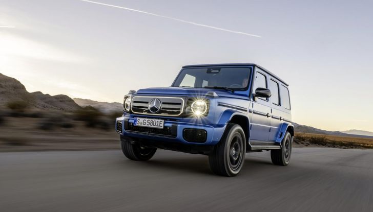 Mercedes Classe G elettrico: caratteristiche, design, abitacolo, motori, autonomia e prezzi - Foto 2 di 120