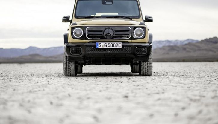 Mercedes Classe G elettrico: caratteristiche, design, abitacolo, motori, autonomia e prezzi - Foto 54 di 120