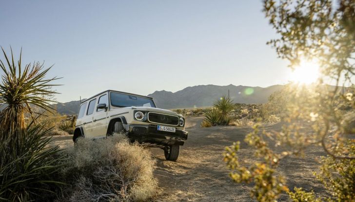 Mercedes Classe G elettrico: caratteristiche, design, abitacolo, motori, autonomia e prezzi - Foto 40 di 120