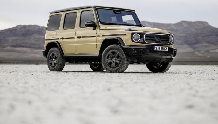 Mercedes Classe G elettrico: caratteristiche, design, abitacolo, motori, autonomia e prezzi - Foto 56 di 120