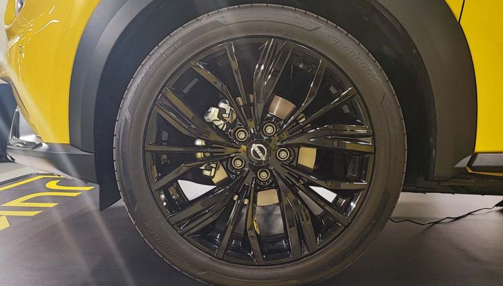 Nissan Juke 2024 in anteprima al MiCO per il Milano Running Festival - Foto 4 di 11