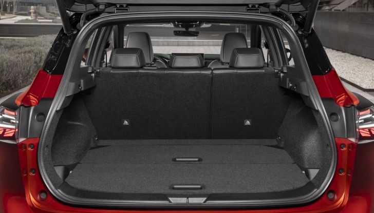 Nissan Qashqai 2024: caratteristiche, abitacolo, motori, design e novità - Foto 61 di 120