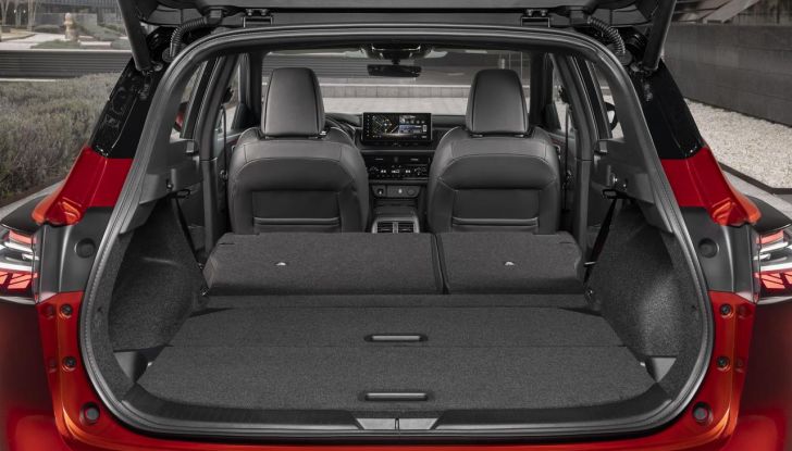 Nissan Qashqai 2024: caratteristiche, abitacolo, motori, design e novità - Foto 65 di 120