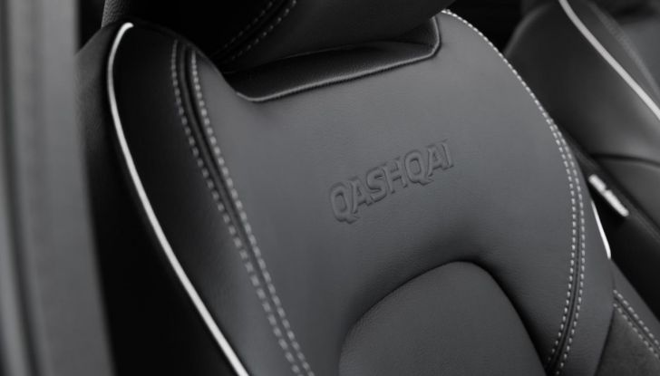 Nissan Qashqai 2024: caratteristiche, abitacolo, motori, design e novità - Foto 69 di 120