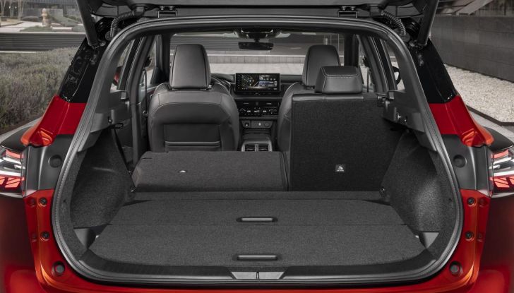 Nissan Qashqai 2024: caratteristiche, abitacolo, motori, design e novità - Foto 67 di 120