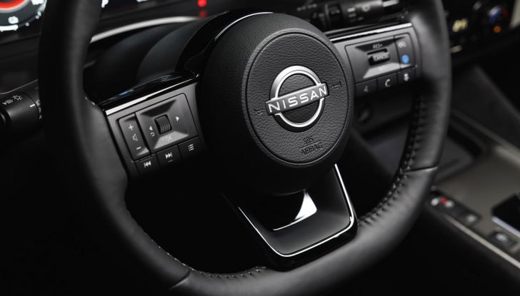 Nissan Qashqai 2024: caratteristiche, abitacolo, motori, design e novità - Foto 109 di 120
