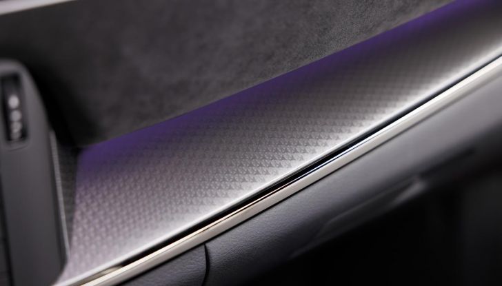 Nissan Qashqai 2024: caratteristiche, abitacolo, motori, design e novità - Foto 105 di 120