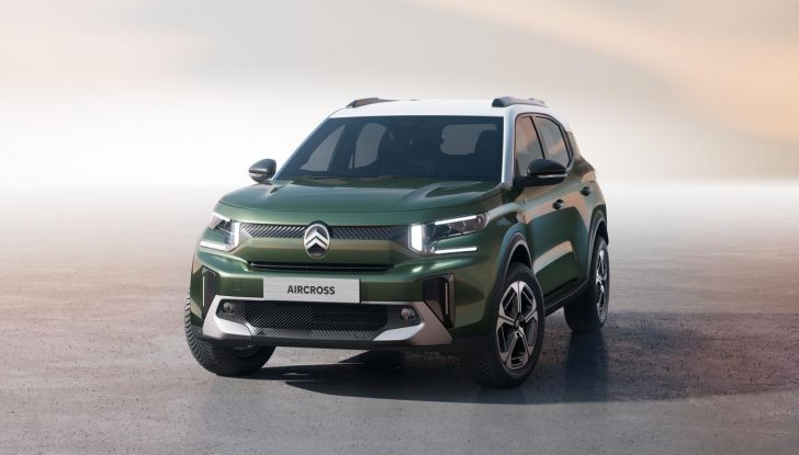 Nuova Citroën C3 Aircross: prime immagini del SUV compatto a sette posti - Foto 3 di 8