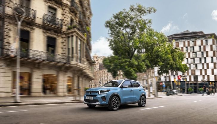 Nuova Citroën C3: è ora ordinabile nelle versioni a benzina - Foto 10 di 16