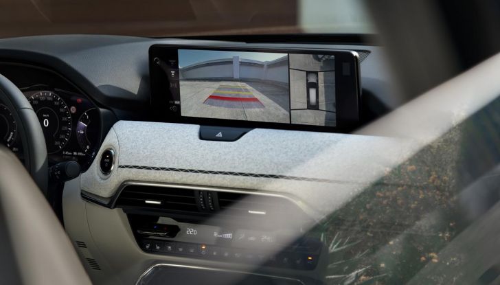 Mazda CX-80 2024: motori, allestimenti e prezzi - Foto 22 di 120