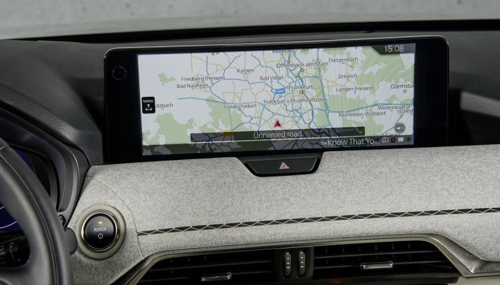 Mazda CX-80 2024: motori, allestimenti e prezzi - Foto 118 di 120