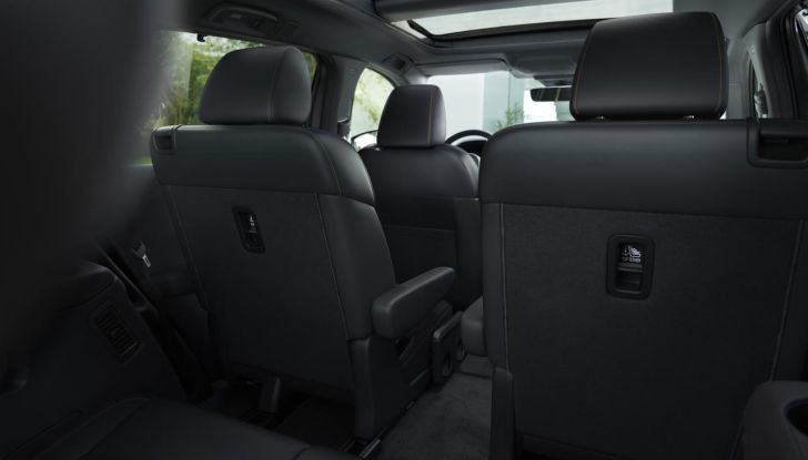 Mazda CX-80 2024: motori, allestimenti e prezzi - Foto 76 di 120