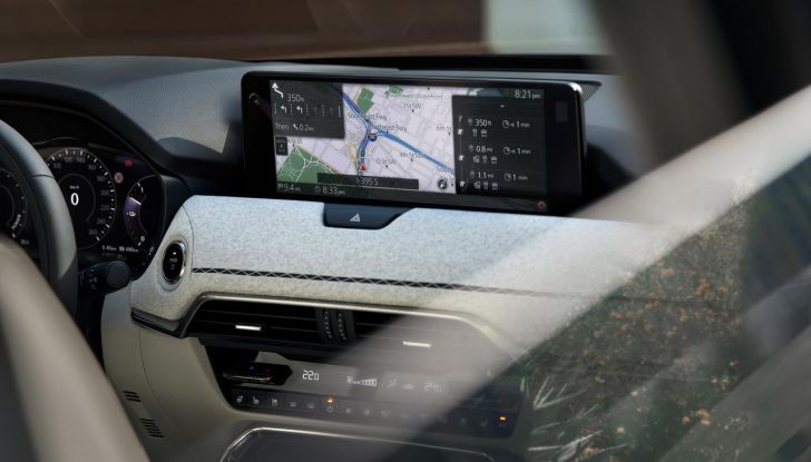 Mazda CX-80 2024: motori, allestimenti e prezzi - Foto 21 di 120