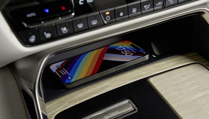 Mazda CX-80 2024: motori, allestimenti e prezzi - Foto 104 di 120