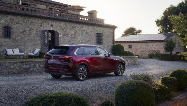 Mazda CX-80 2024: motori, allestimenti e prezzi - Foto 47 di 120