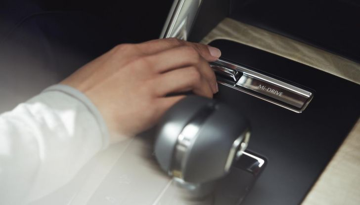 Mazda CX-80 2024: motori, allestimenti e prezzi - Foto 31 di 120