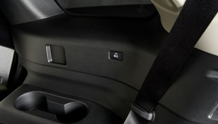 Mazda CX-80 2024: motori, allestimenti e prezzi - Foto 111 di 120