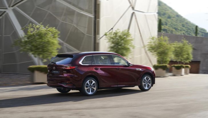 Mazda CX-80 2024: motori, allestimenti e prezzi - Foto 7 di 120