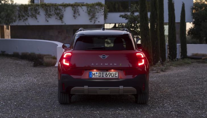 Nuova Mini Aceman: caratteristiche, design, abitacolo, versioni, motori e autonomia - Foto 71 di 134