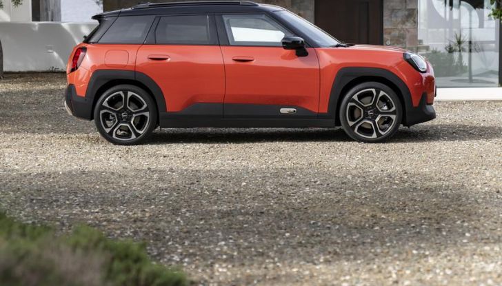 Nuova Mini Aceman: caratteristiche, design, abitacolo, versioni, motori e autonomia - Foto 21 di 134