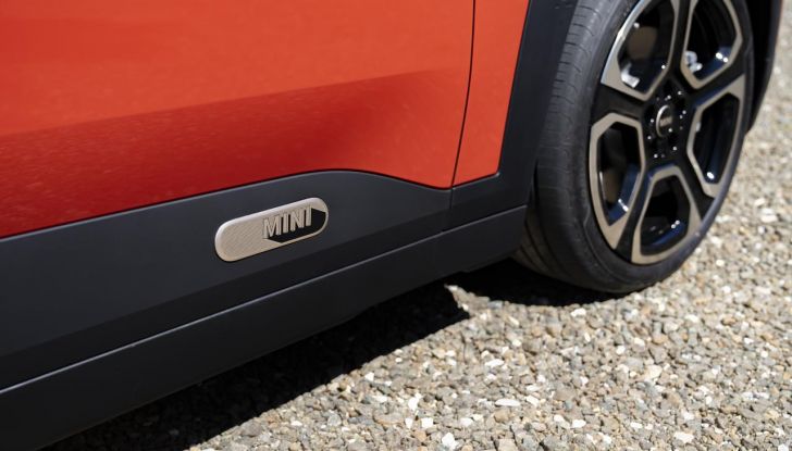 Nuova Mini Aceman: caratteristiche, design, abitacolo, versioni, motori e autonomia - Foto 96 di 134