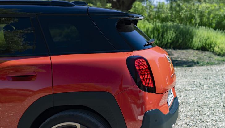 Nuova Mini Aceman: caratteristiche, design, abitacolo, versioni, motori e autonomia - Foto 90 di 134