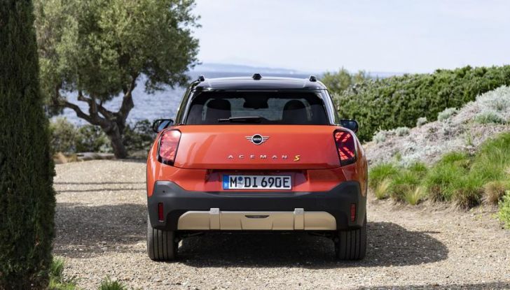 Nuova Mini Aceman: caratteristiche, design, abitacolo, versioni, motori e autonomia - Foto 33 di 134