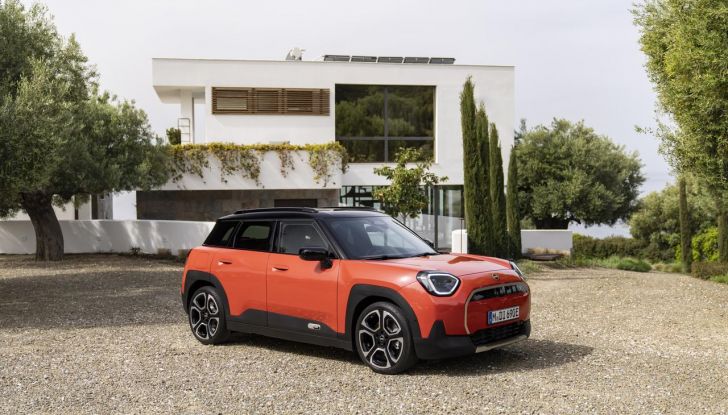 Nuova Mini Aceman: caratteristiche, design, abitacolo, versioni, motori e autonomia - Foto 6 di 134