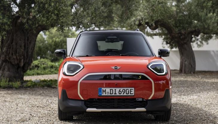 Nuova Mini Aceman: caratteristiche, design, abitacolo, versioni, motori e autonomia - Foto 25 di 134
