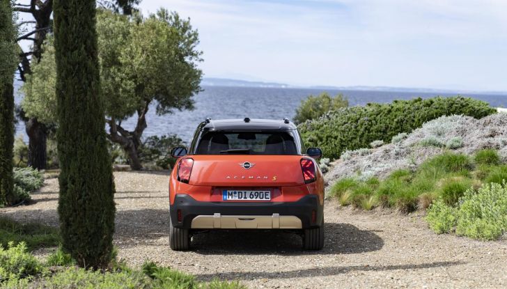 Nuova Mini Aceman: caratteristiche, design, abitacolo, versioni, motori e autonomia - Foto 35 di 134